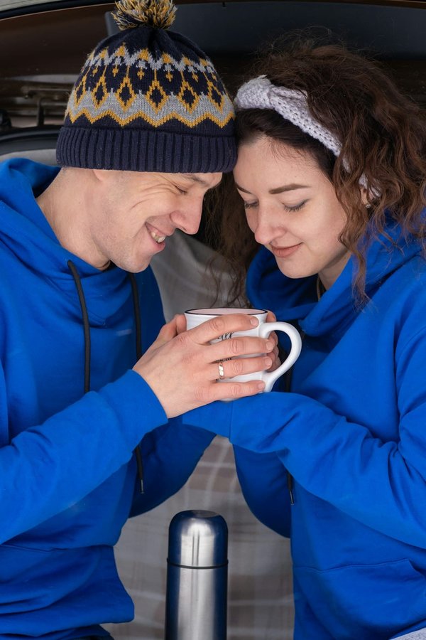 Sweat pour couple : élégance en duo, confort assuré !